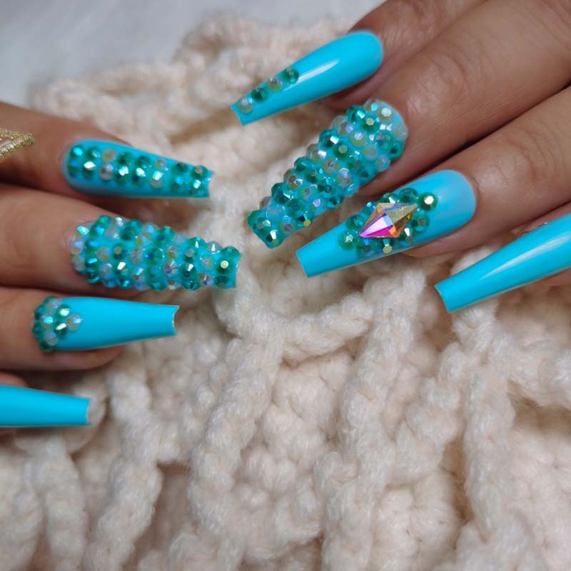 Euphoria Bliss Diamond Blue Press On Nails