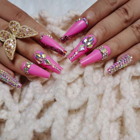 Rey Markeble Diamond Nails