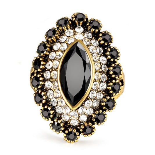 Hella Riouss Crystal Ring