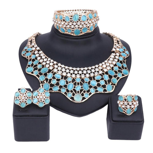 Sara Castique Jewelry Set