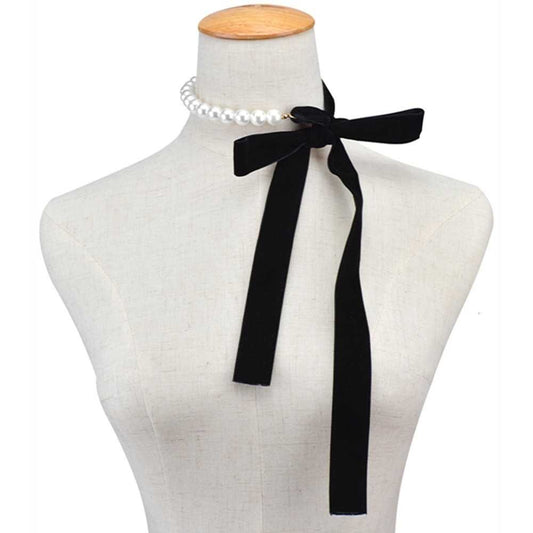 Lunaye Clipse Ribbon Necklace