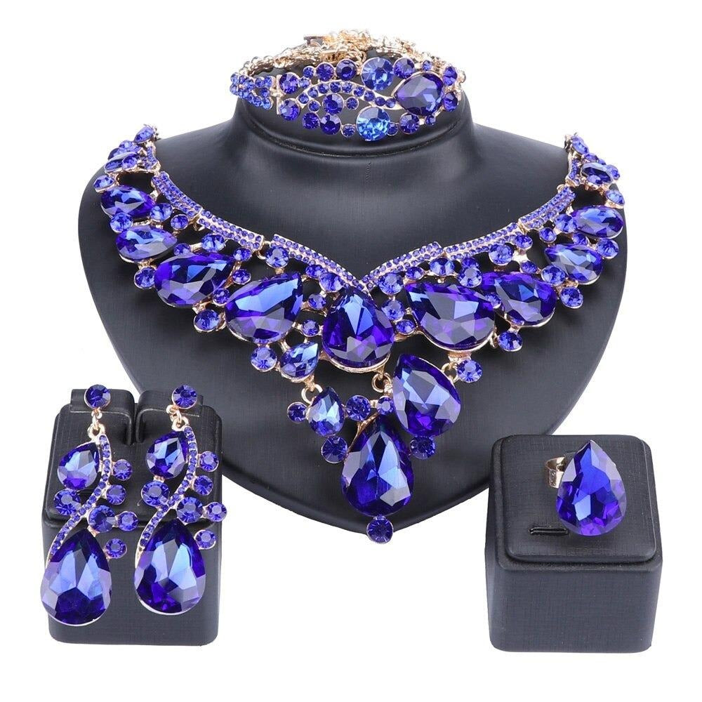Bella Lush Jewelry Set