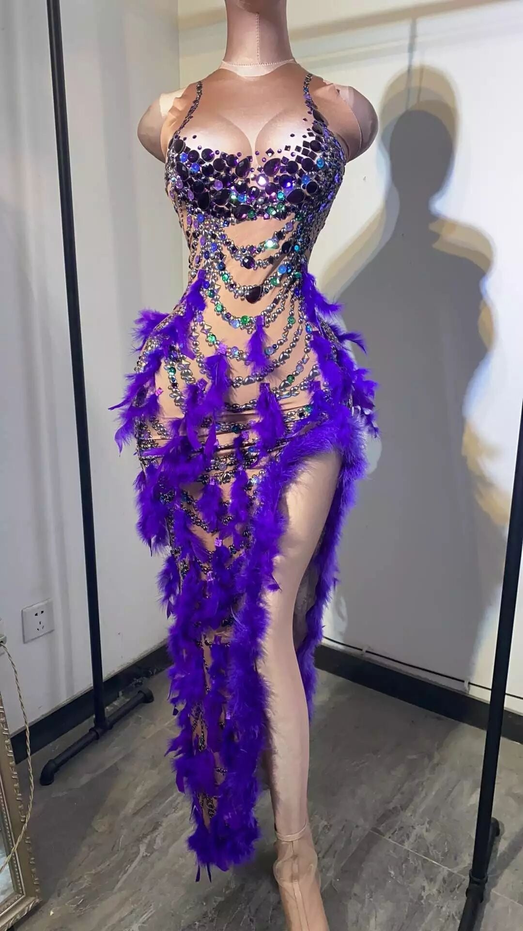 Su Blime Purple Sequins Feather Dress