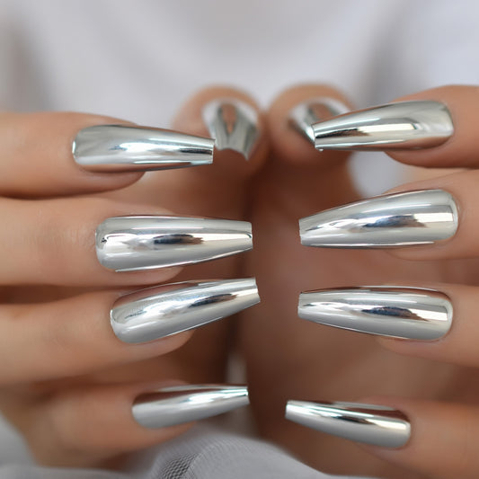 Roma Ence Silver Press On Nails