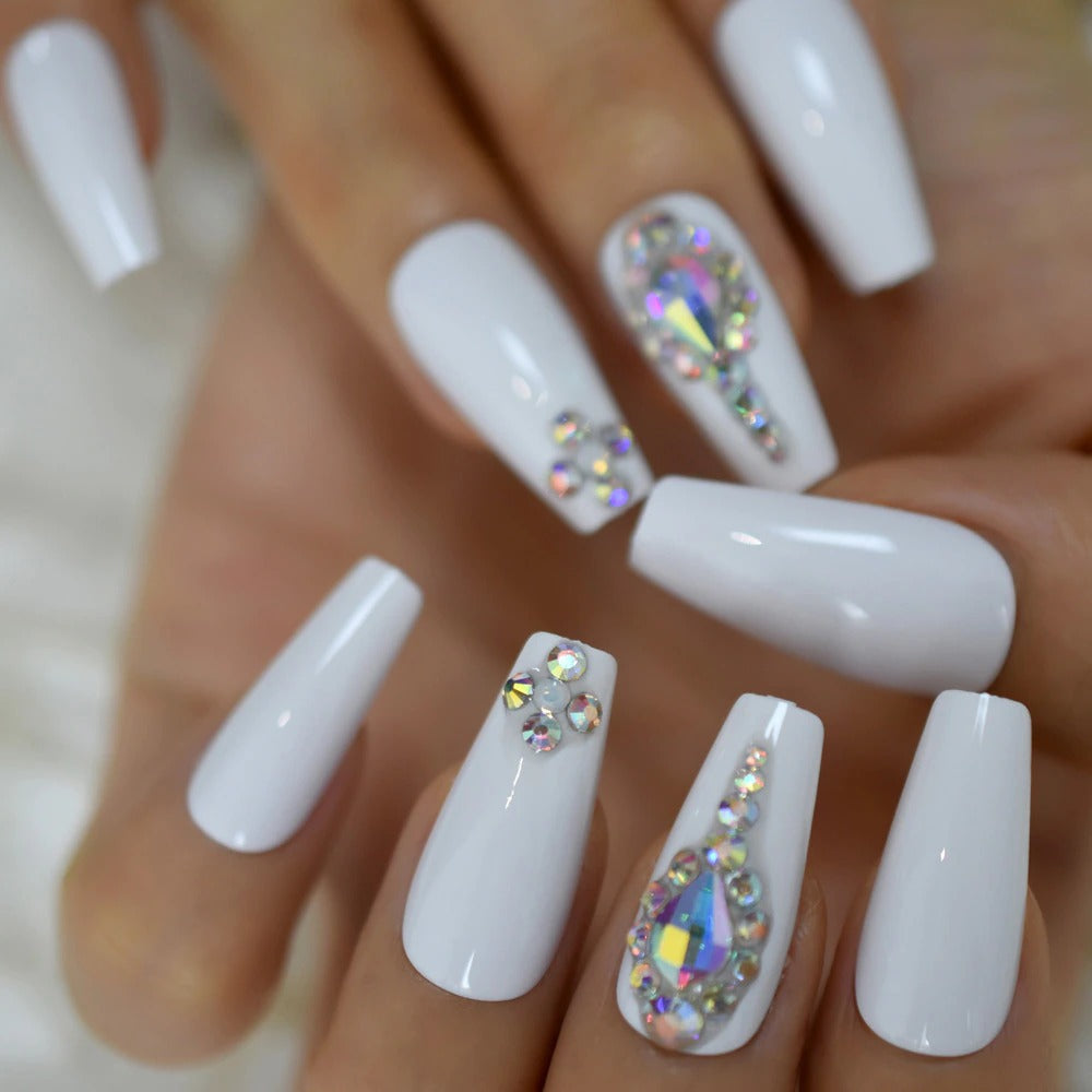 Liv Lee White Lux Press On Nails