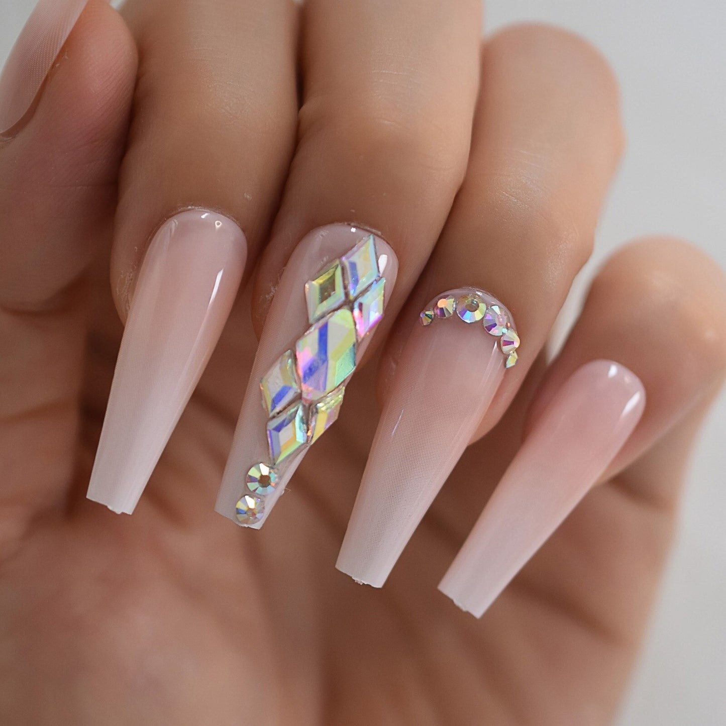 Suzu Blime Pink Ombre Press On Nails